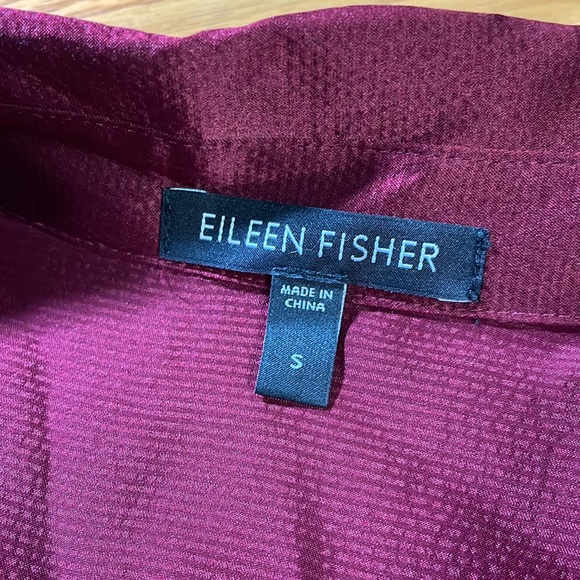 Eileen Fisher womens S Small purple 100% silk button up blouse EUC - Picture 2 of 5